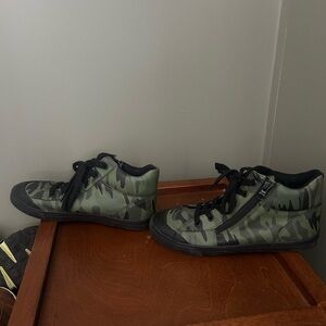 Cat & Jack Green Camouflage High-Top Sneakers